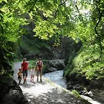 Jaegerhof Apartman *